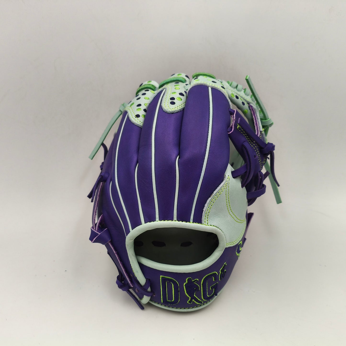 Spider Diamond “Purple Reign” Dig It Glove *PRE ORDER* 4 WEEKS